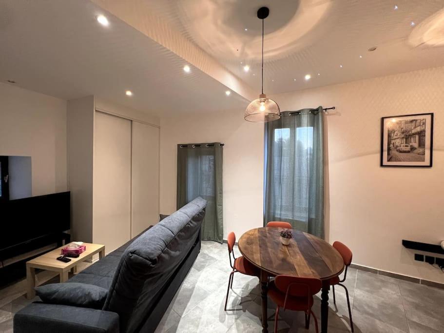 Maison De Ville Chateauneuf-du-Rhone Екстер'єр фото